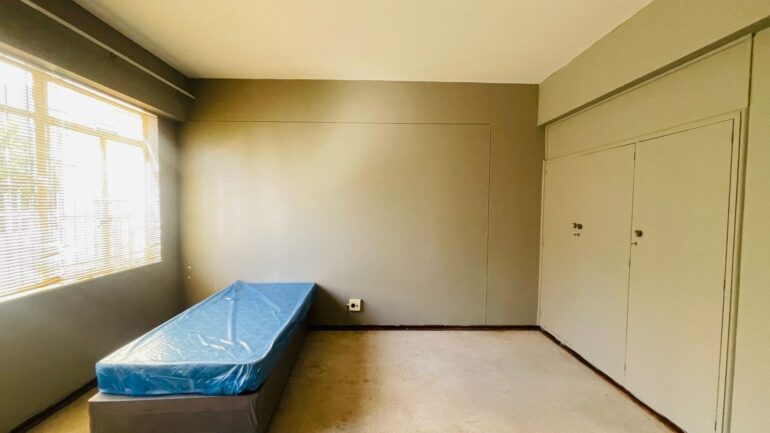 Student Accommodation 044/042