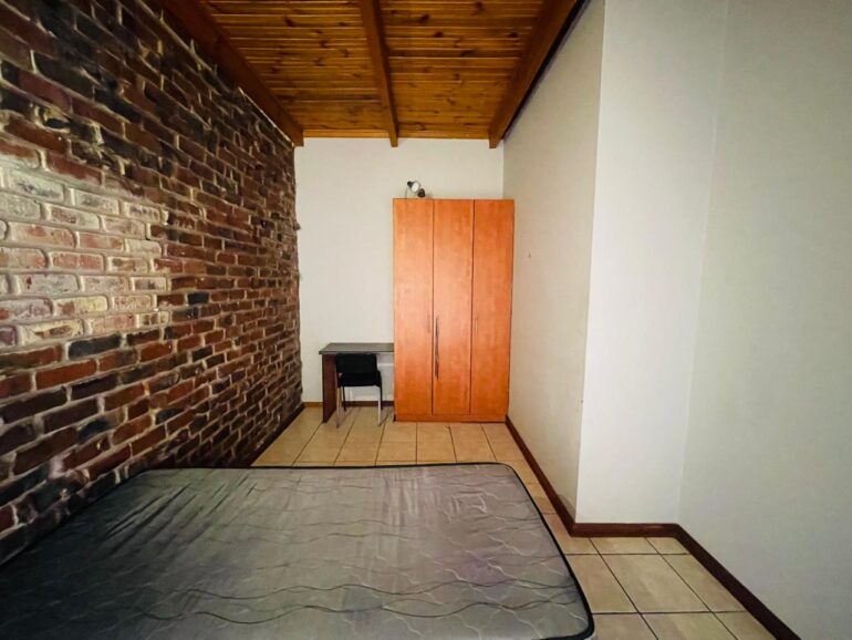 Student Accommodation 161