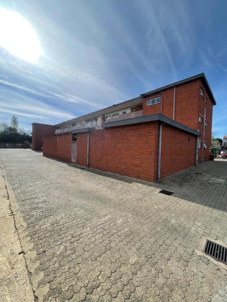 Student Accommodation 132